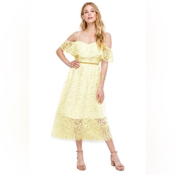 Astr Dresses & Skirts - ASTR the label Yellow Lace MIDI Dress